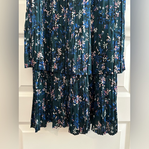 Banana Republic Grecian Sleeveless Green Floral Pleated Tiered Midi Dress 00P - Picture 6 of 9